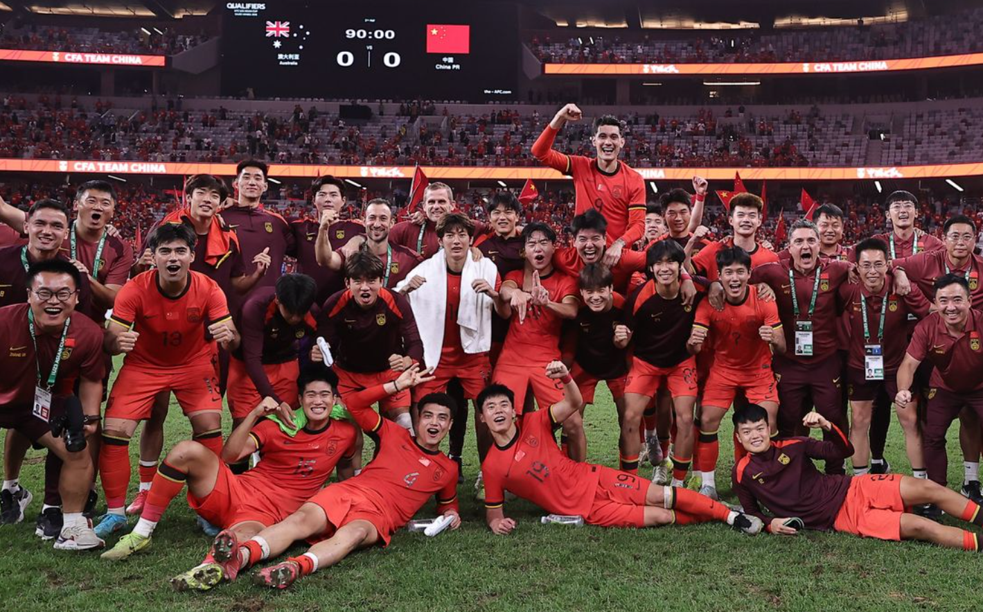 联酋队, 小组第一晋, 个队