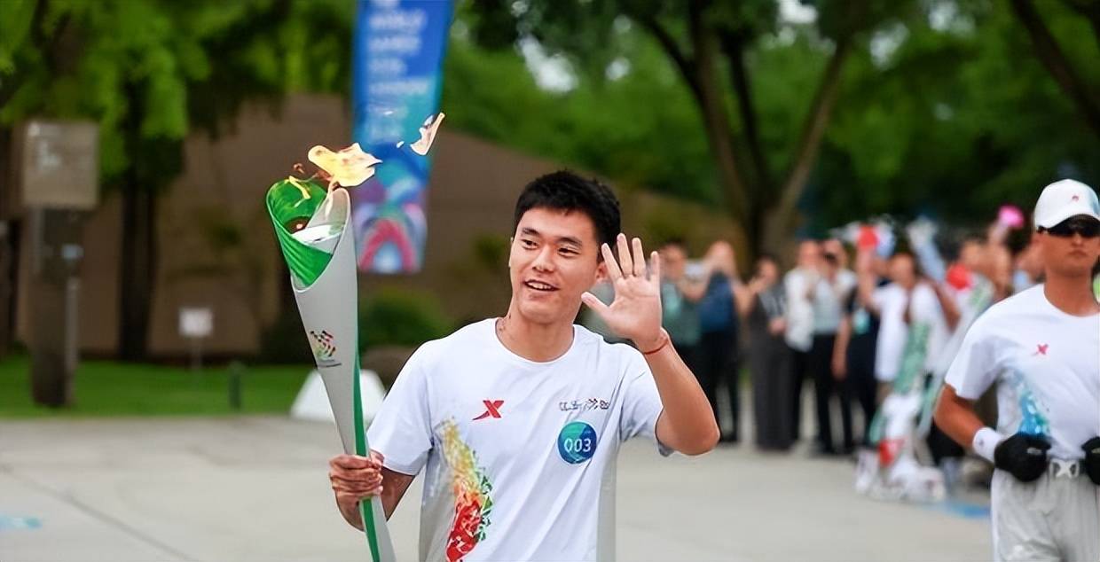 春笋般崭露, 成长为球队